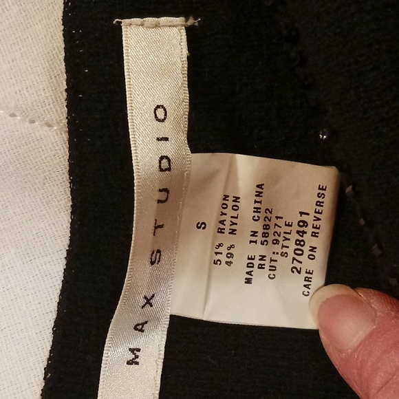 FINAL PRICE before donate! 4 EUC Tank Tops sizes  S & M - Picture 11 of 16